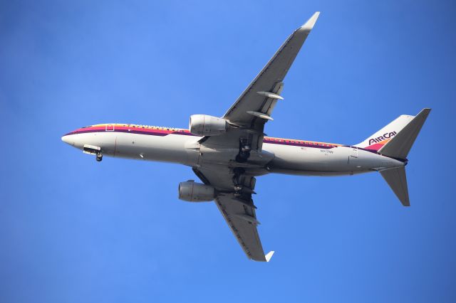 Boeing 737-800 (N917NN)