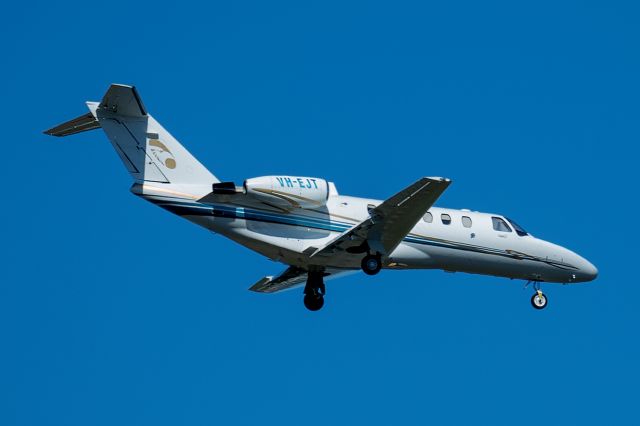 Cessna Citation CJ1 (VH-EJT) - Cessna 525 cn 0113. VH-EJT final runway 21 YPPH 13 March 2021