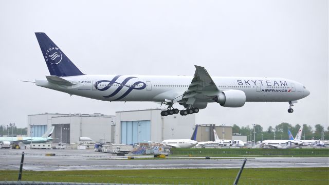 BOEING 777-300 (F-GZNN) - BOE253 (LN:1013) on final approach to runway 16R to complete its maiden flight test to KMWH and return on 5/3/12.