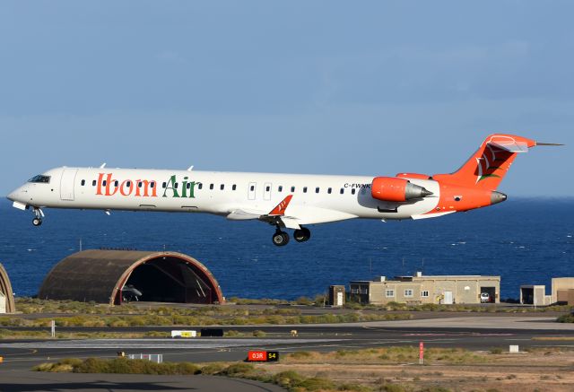 Canadair Regional Jet CRJ-900 (C-FWNK) - Landing in Gran Canaria on delivery flight the first CRJ-900 for Ibom Air.