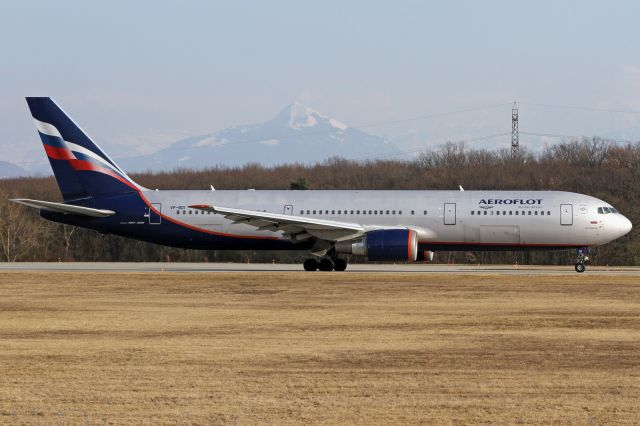 BOEING 767-300 (VP-BDI)