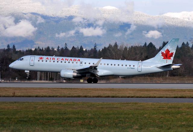 Embraer ERJ-190 (C-FNAN) - C-FNAN