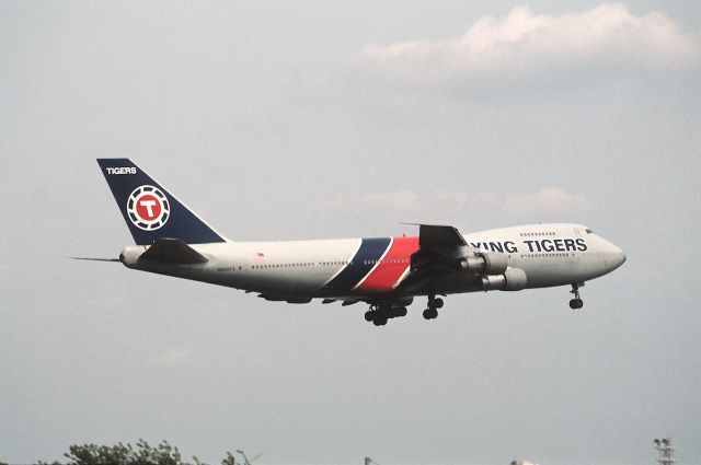 Boeing 747-200 (N822FT) - Short Final at Narita Intl Airport Rwy16 on 1989/07/23