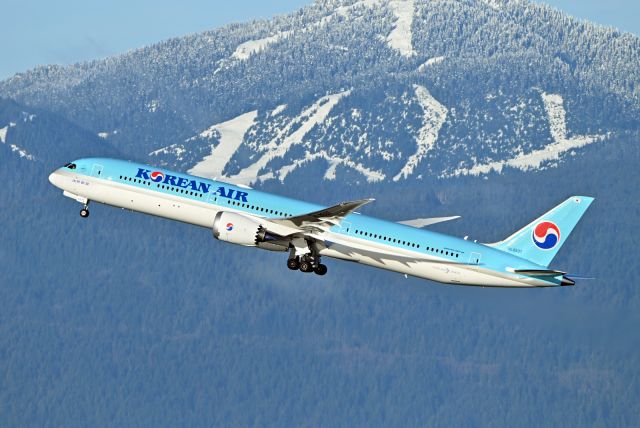 BOEING 787-10 Dreamliner (HL8537)