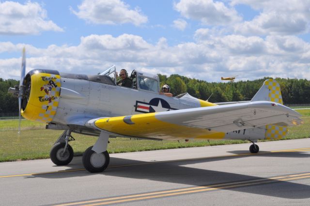 Piper PA-44 Seminole (N817TX) - 1942 NORTH AMERICAN AT-6D