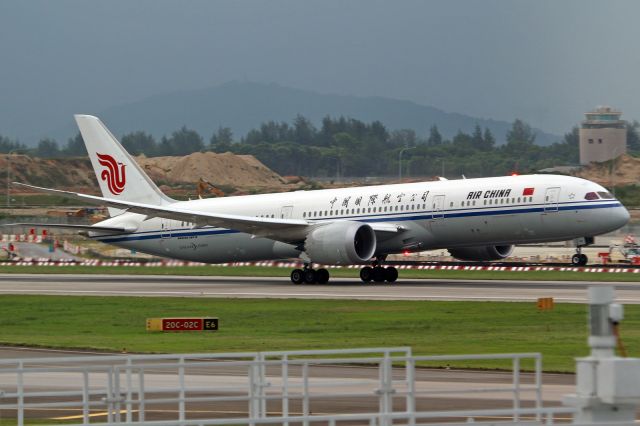 Boeing 787-9 Dreamliner (B-1468)
