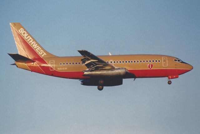 Boeing 737-200 (N80SW)
