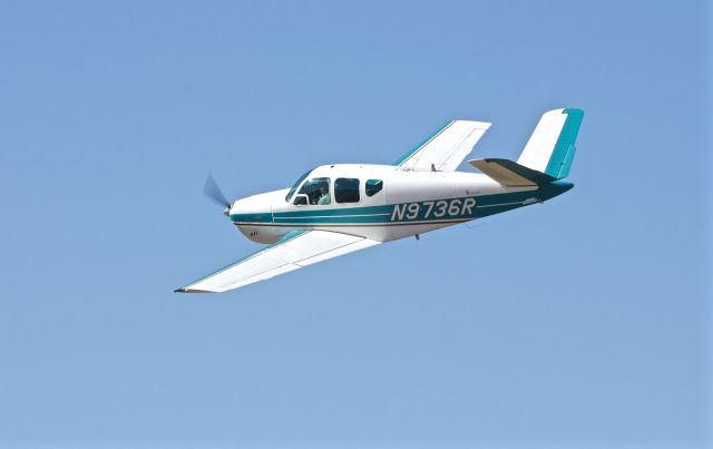 Beechcraft 35 Bonanza (N9736R)