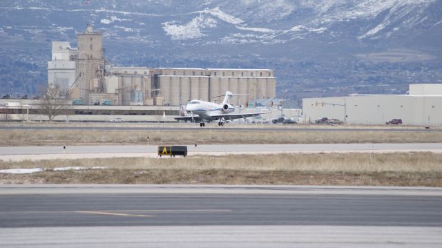 Bombardier Challenger 300 (N269MJ)