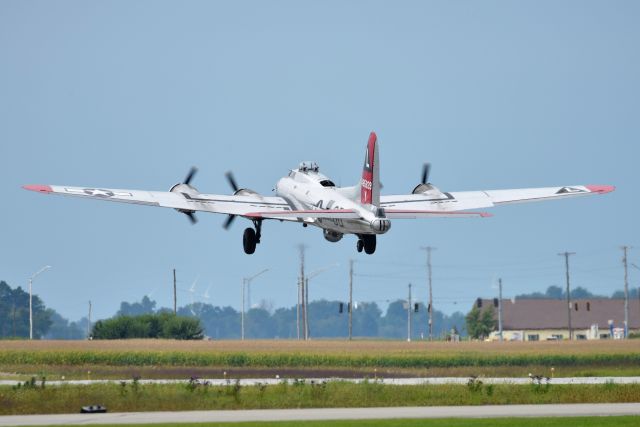 Boeing B-17 Flying Fortress (N3193G) - 09-04-21