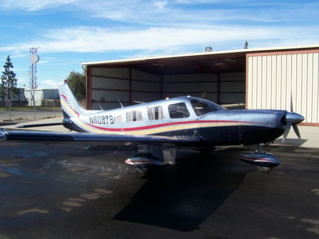 Piper Saratoga (N8087B)