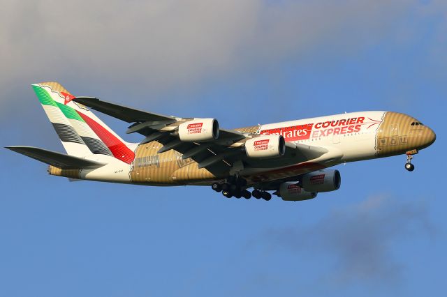 Airbus A380-800 (A6-EET)