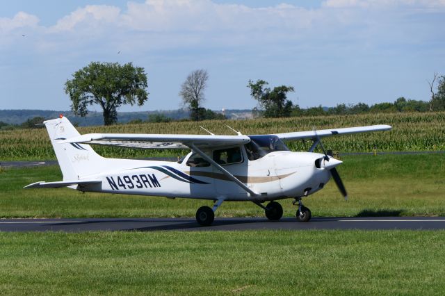 Cessna Skyhawk (N493RM)