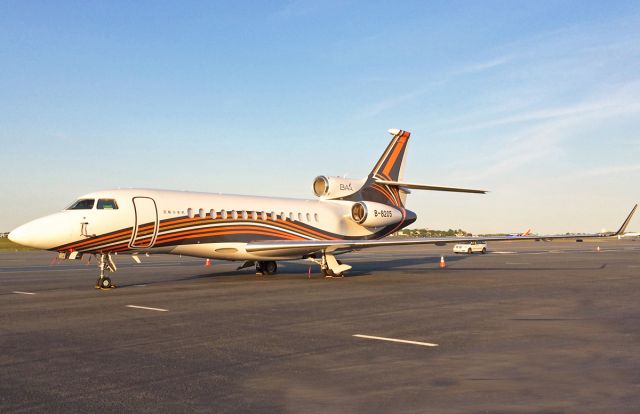 Dassault Falcon 7X (B-8205) - 2nd ever upload of B-8205 05/20/2016 @ KBOS Logan