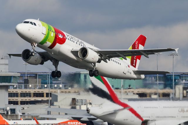 Airbus A320 (CS-TNG) - TAP1311 leaving for Lisbon