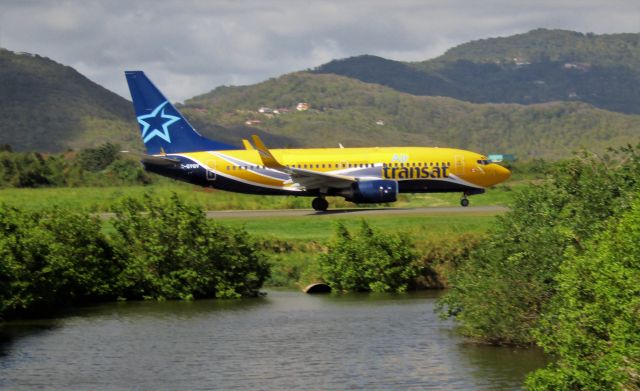 Boeing 737-700 (C-GYQV)
