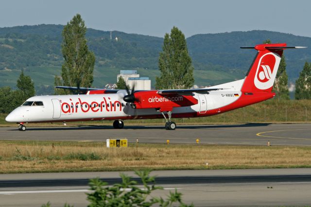 de Havilland Dash 8-400 (D-ABQC)