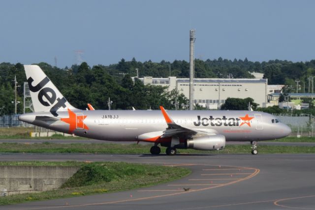 Airbus A320 (JA18JJ)