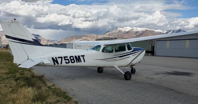 Cessna Skyhawk (N758MT) - N758MT sitting on the ramp during late afternoon in October 