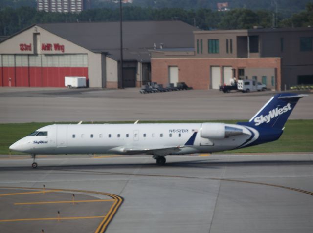 Canadair Regional Jet CRJ-200 (N652BR) - Landing on 30R at MSP on 07/31/2011