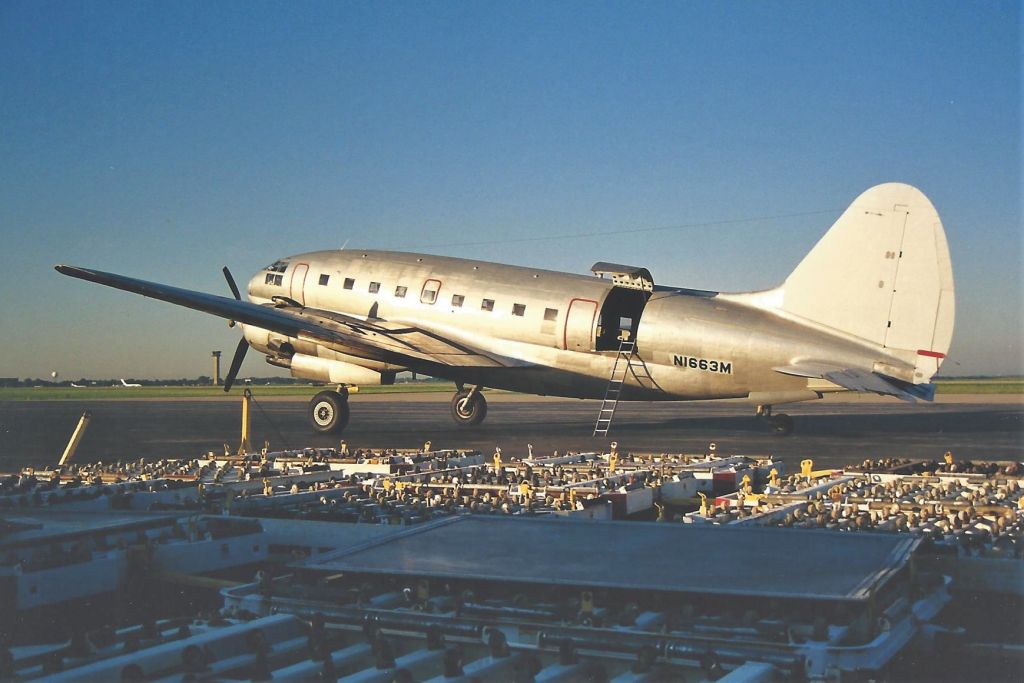 CURTISS Commando (N1663M)