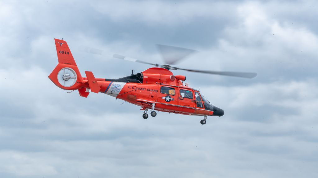 N6514 — - United States Coast Guard HH-65 Dolphin 6514 conducting some pattern training over Houston Ellington Field on 5 May 2022