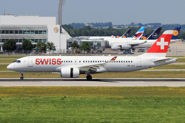 Airbus A220-300 (HB-JCT)