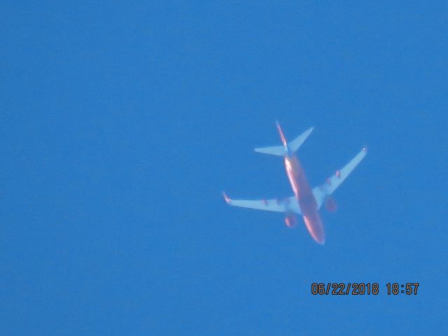 Boeing 737-700 (N221WN)