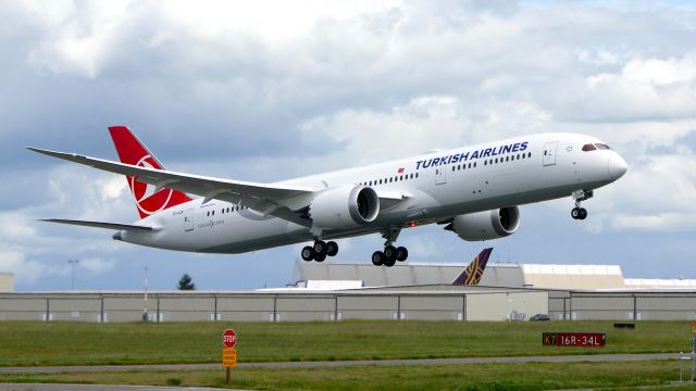 Boeing 787-9 Dreamliner (TC-LLM) - BOE231 on rotation from Rwy 16R after a touch-n-go on Rwy 16R during its B1 flight on 5.13.20. (ln 1001 / cn 65812).