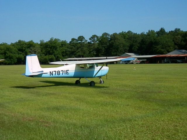 Cessna Skyhawk (N7871E)