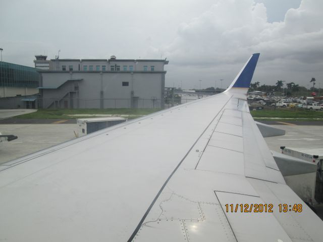 Embraer ERJ-190 (CMP164)