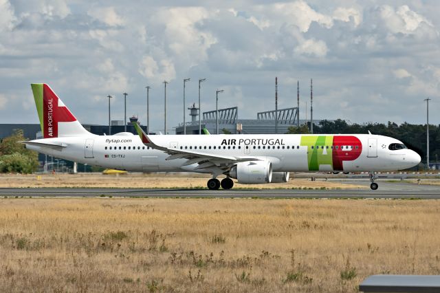 Airbus A321neo (CS-TXJ)