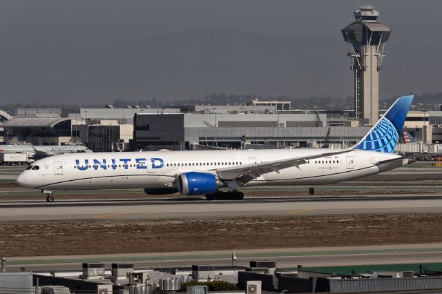 BOEING 787-10 Dreamliner (N17017) - 11th November, 2024:  Waiting to taxi to the terminal after touching down on runway 25L at LAX.