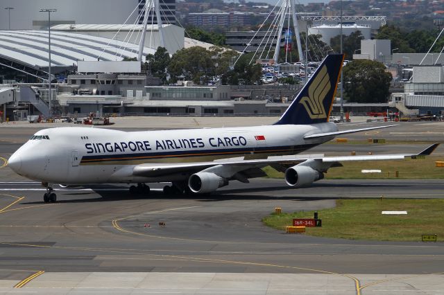 Boeing 747-400 (9V-SFO)