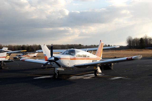 Piper Cherokee (N913FL) - Piper Arrow at 1B9, Mansfield, MA