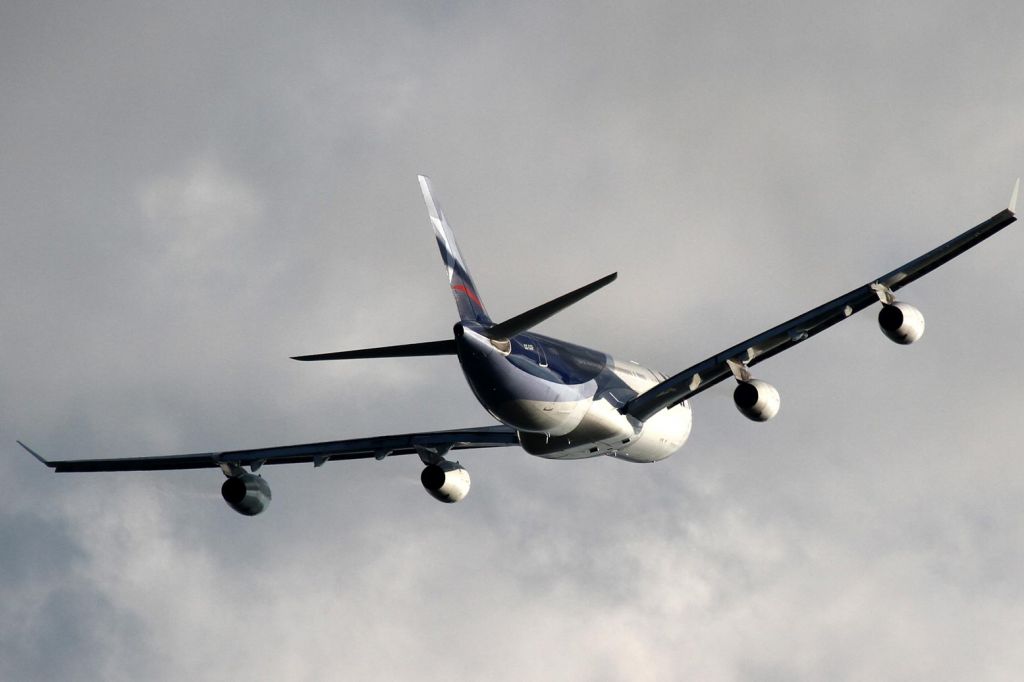 Airbus A340-300 (CC-CQF)