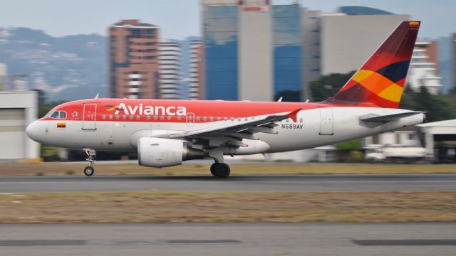 Airbus A318 (N589AV) - Avianca Colombiabr /Airbus A318-111br /15-04-2017