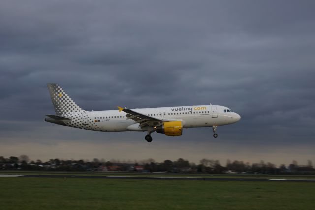 Airbus A320 (EC-MBE)