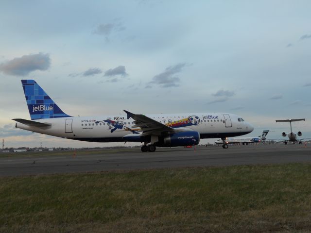 Airbus A320 (N779JB)