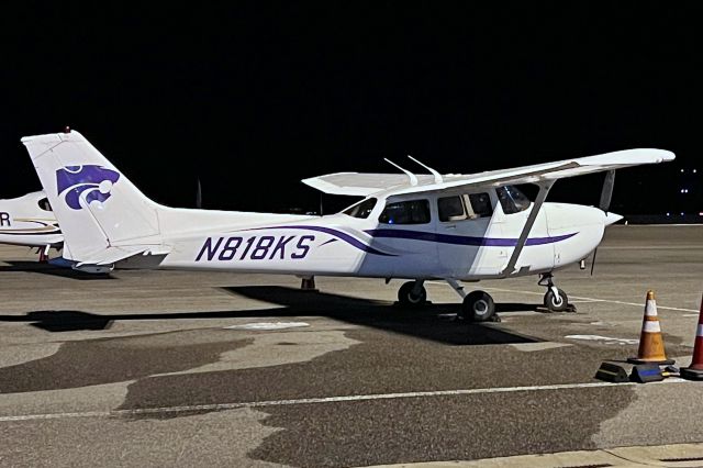 Cessna Skyhawk (N818KS)