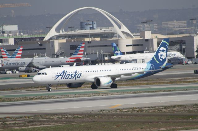 Airbus A321 (N922VA)