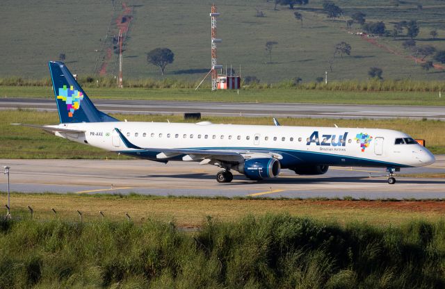 EMBRAER 195 (PR-AXE)