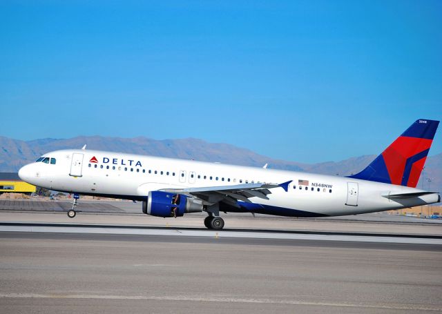 Airbus A320 (N348NW) - Delta Air Lines (Northwest Airlines) Airbus A320-212 N348NW / 3248 (cn 410)  Las Vegas - McCarran International (LAS / KLAS) USA - Nevada, January 3, 2010 Photo: Tomas Del Coro