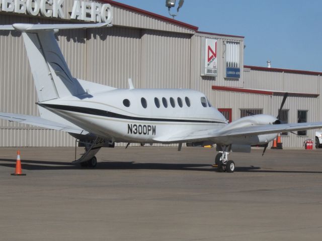 Beechcraft Super King Air 200 (N300PW)