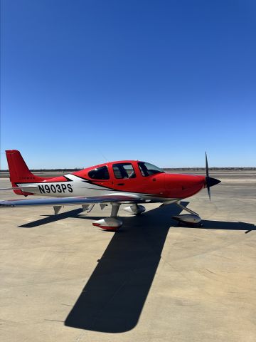 Cirrus SR-20 (N903PS)