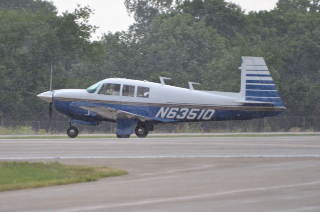 Mooney M-20 (N6351Q) - AirVenture 2014, Mooney Caravan mass arrival