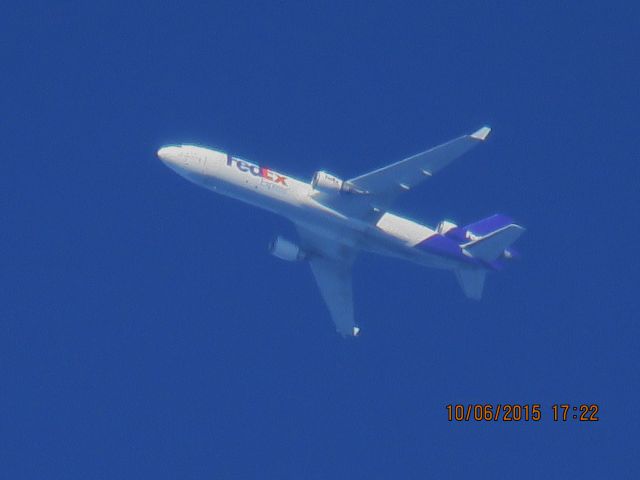 Boeing MD-11 (N587FE)