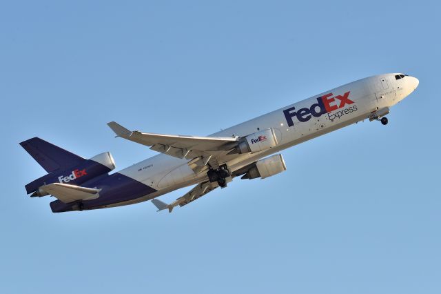 Boeing MD-11 (N615FE) - 23-L 11-28-23