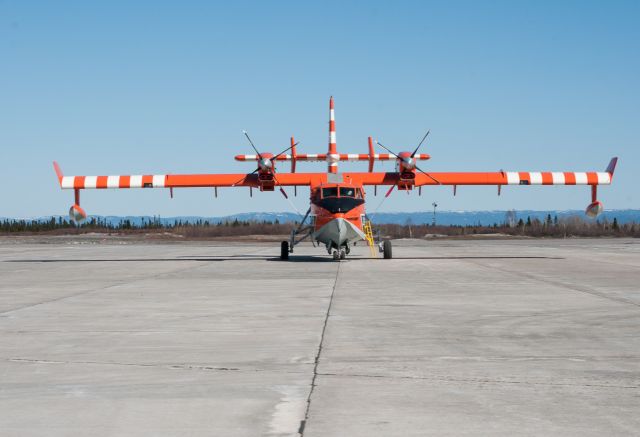 Canadair CL-415 SuperScooper —