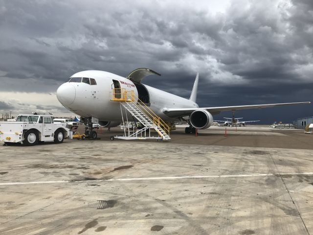 BOEING 767-400 (N761CK) - Before the storm...